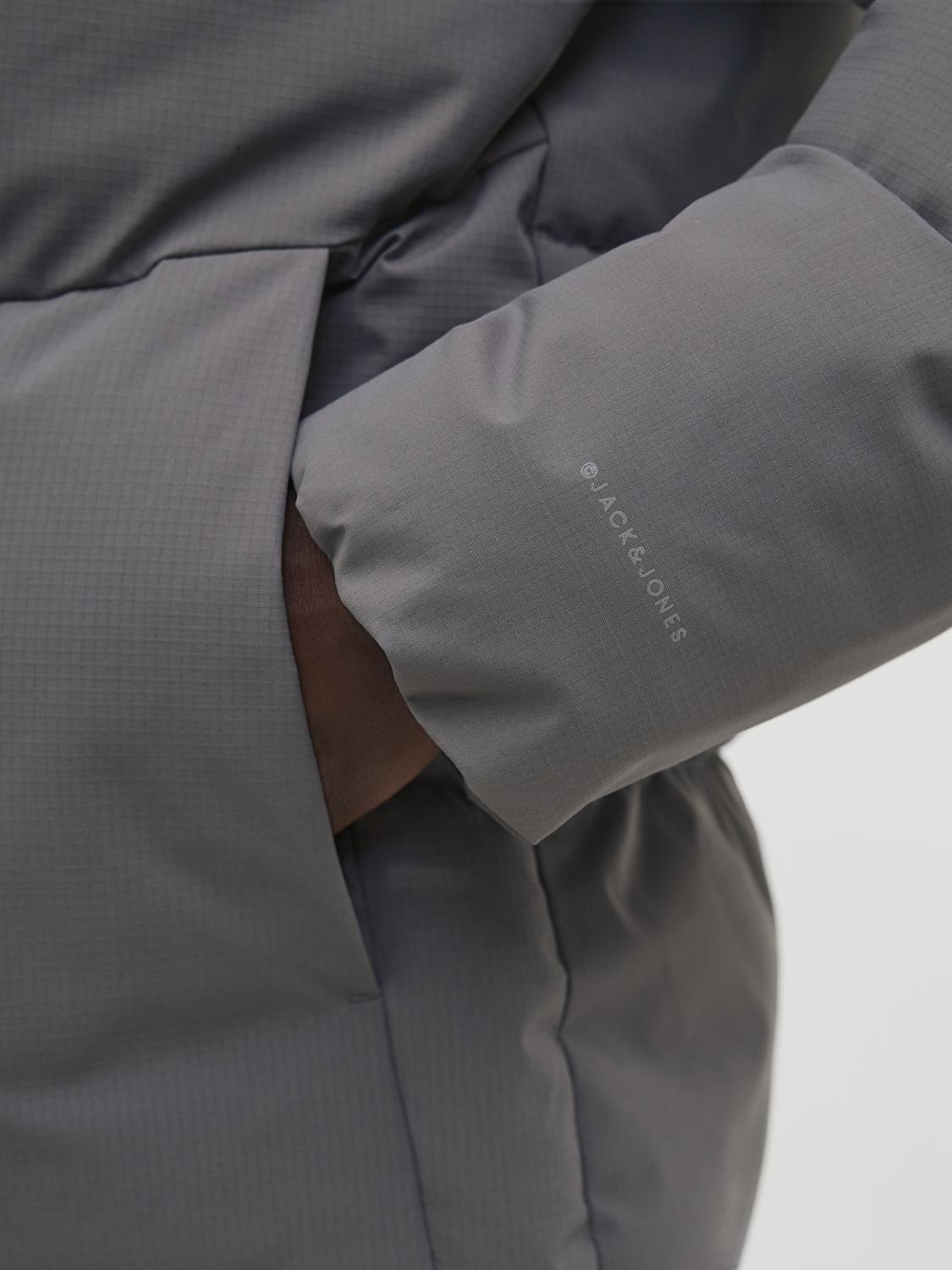 model_shot-detail
