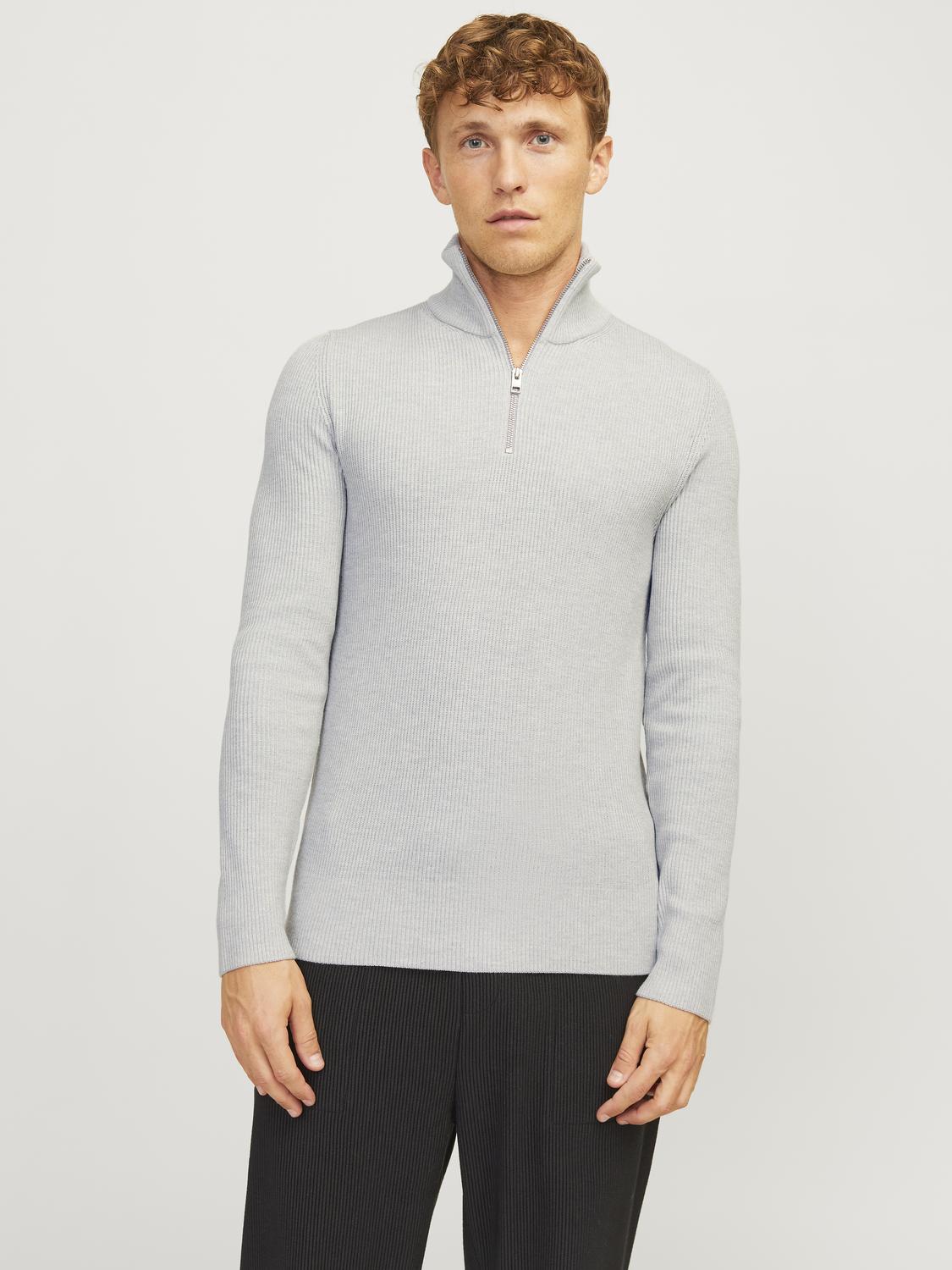 model_shot-front