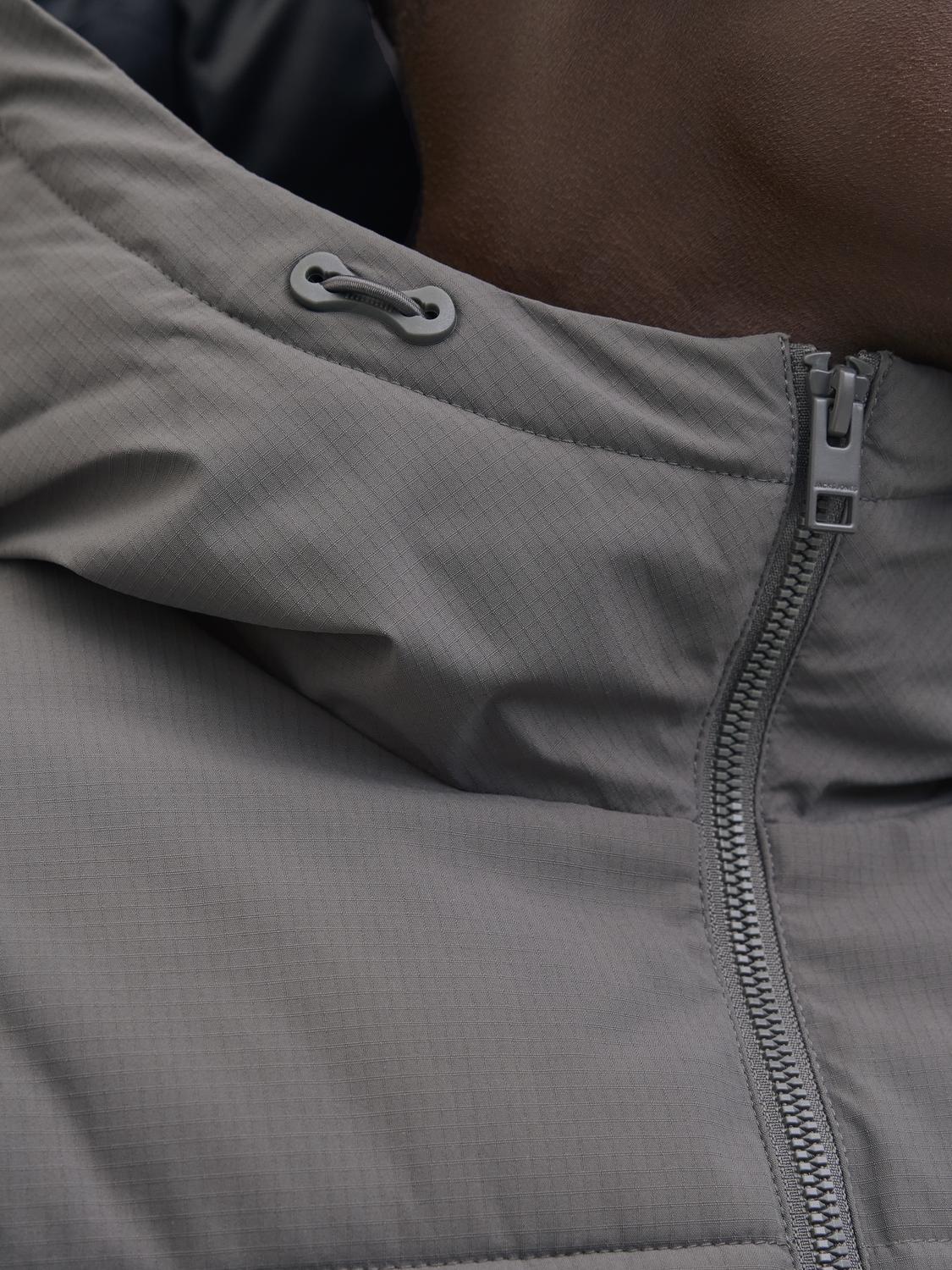 model_shot-detail