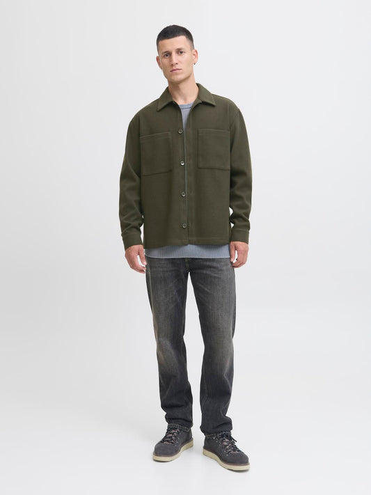 model_shot-front_full