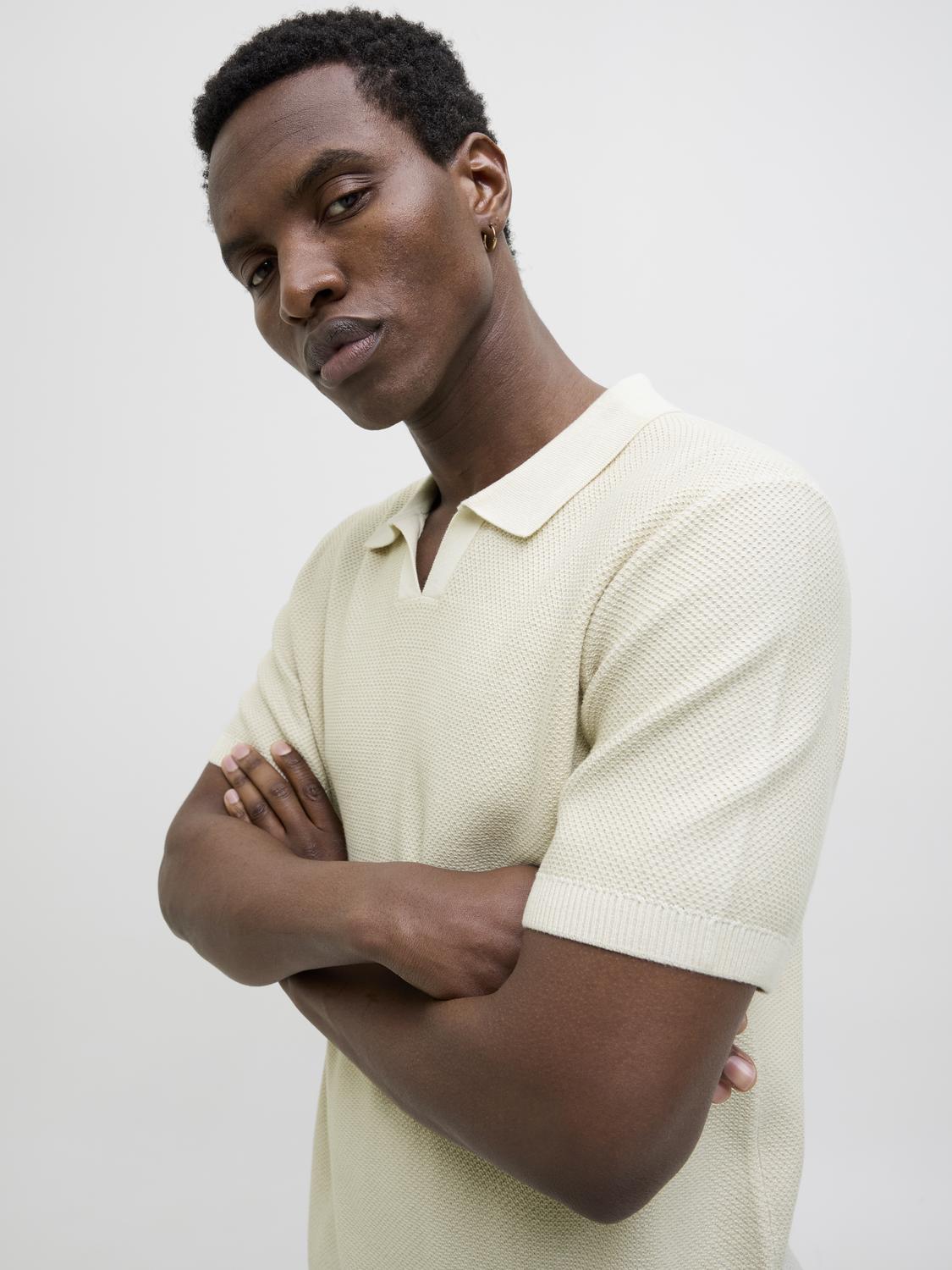 model_shot-creative