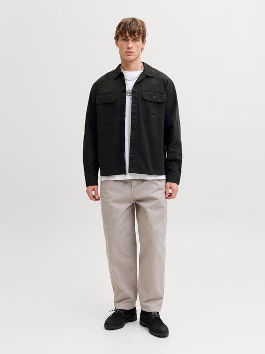 model_shot-front_full