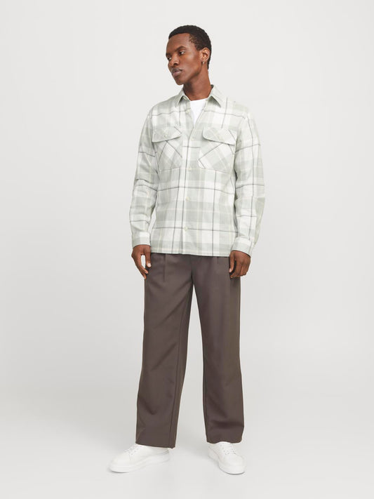 model_shot-front_full