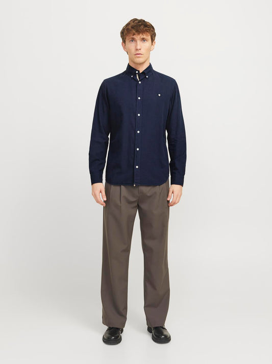 model_shot-front_full