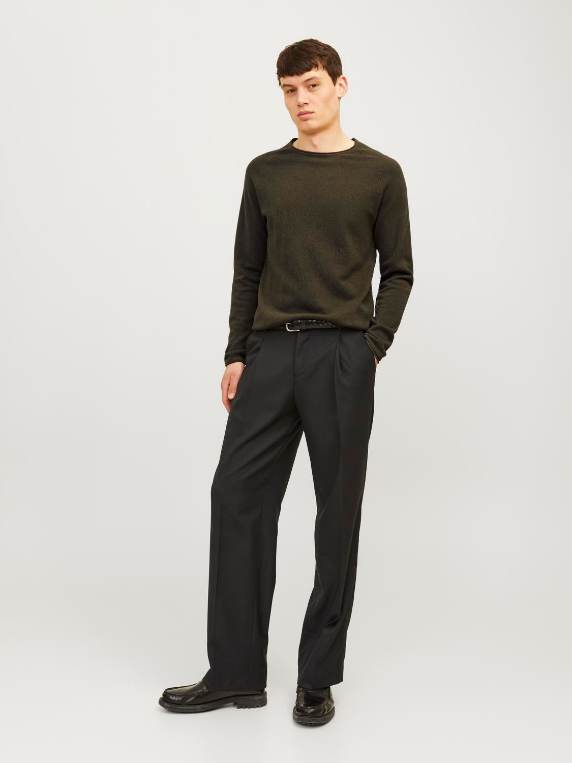 model_shot-front_full