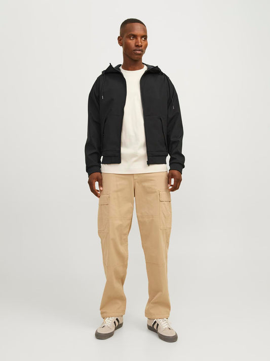 model_shot-front_full