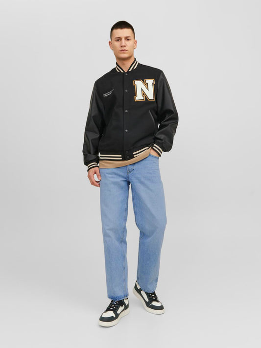 model_shot-front_full