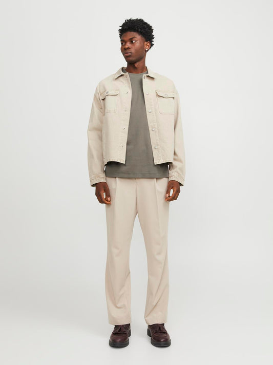 model_shot-front_full