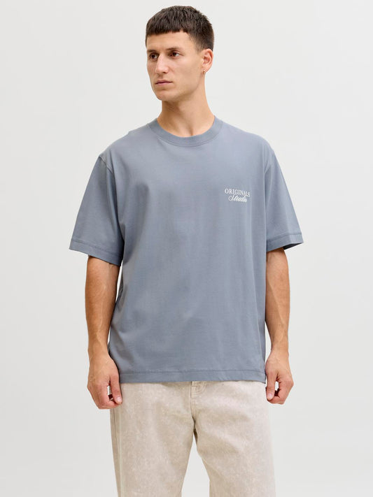 model_shot-front