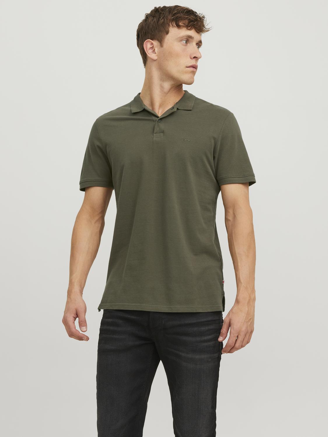 model_shot-front