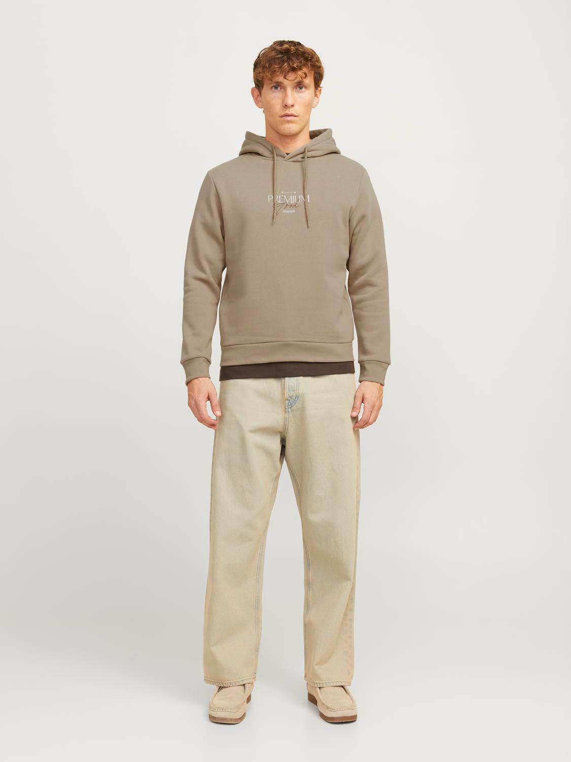 model_shot-front_full