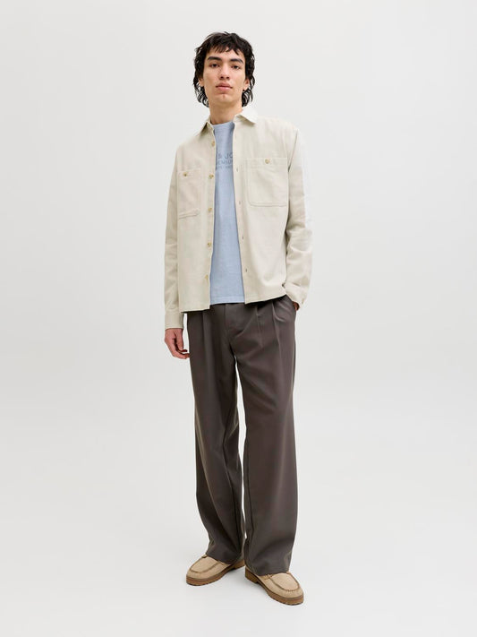 model_shot-front_full