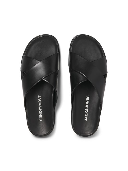 model_shot-front_full