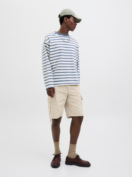 model_shot-front_full