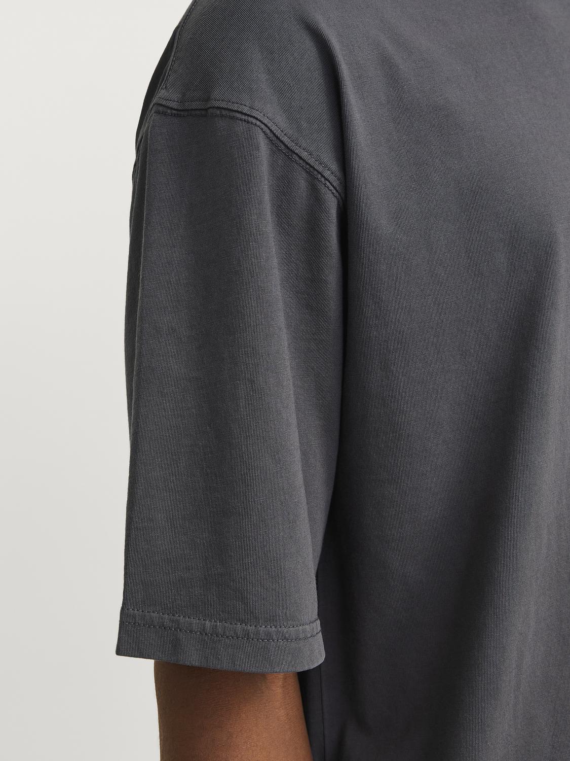 model_shot-detail