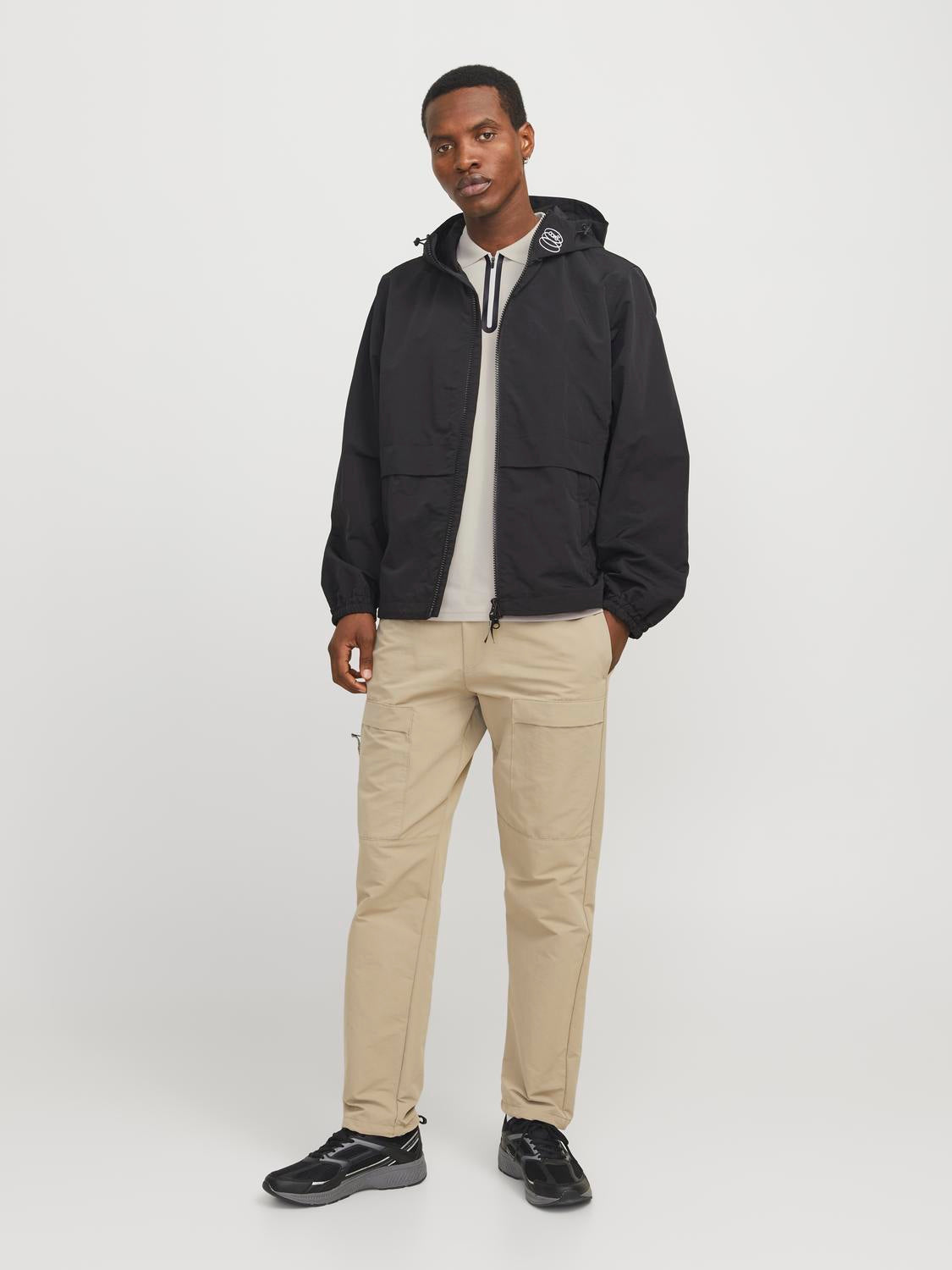 model_shot-front_full