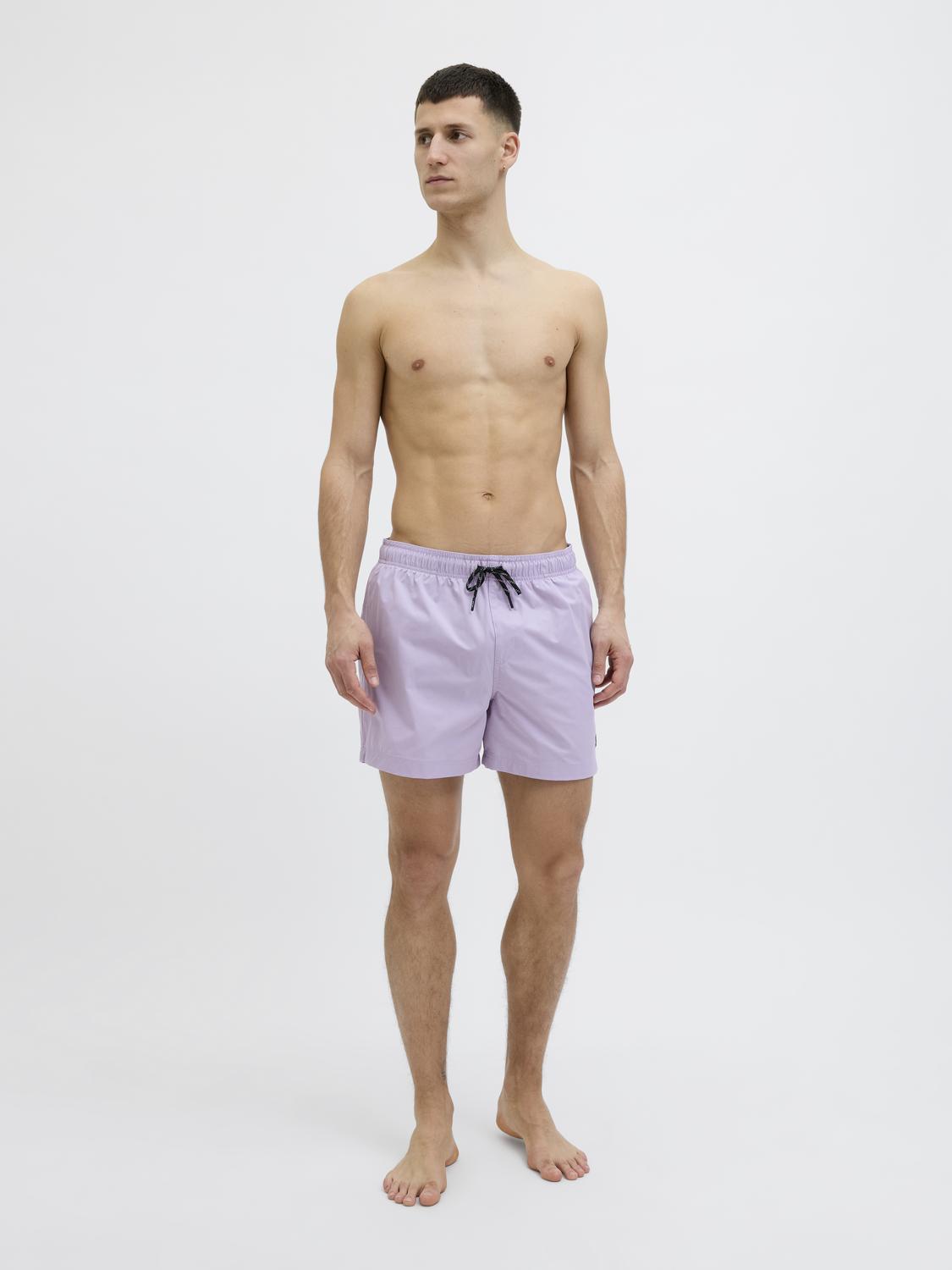 model_shot-front_full