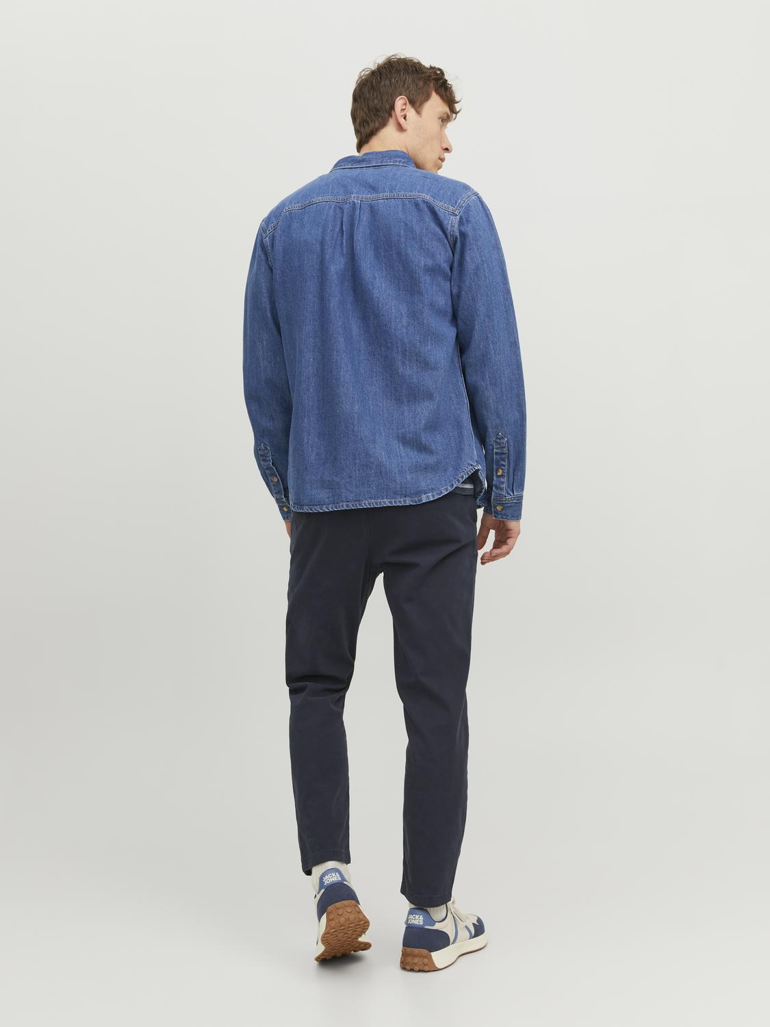 model_shot-back