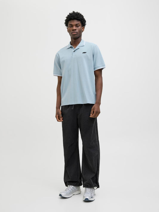 model_shot-front_full