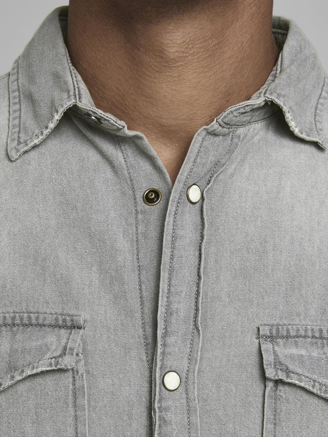 model_shot-detail
