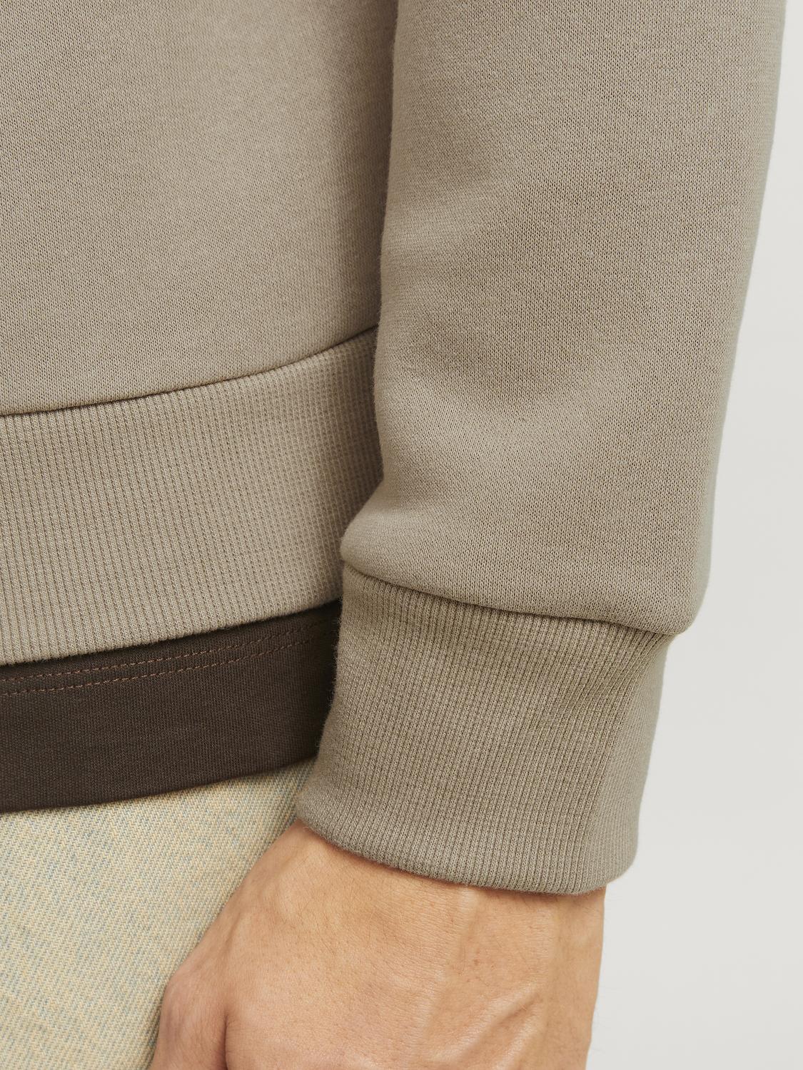 model_shot-detail