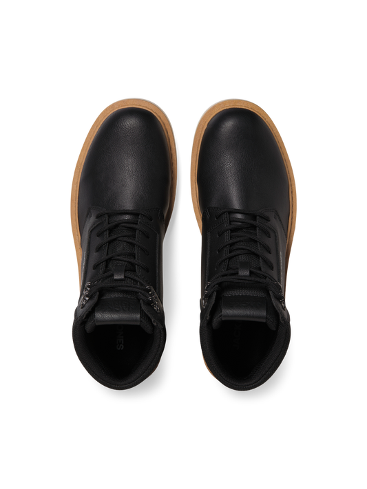 model_shot-front_full