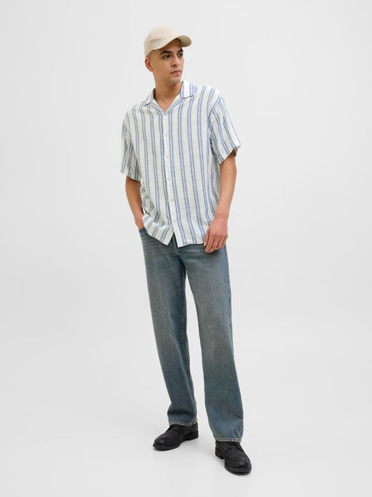model_shot-front_full