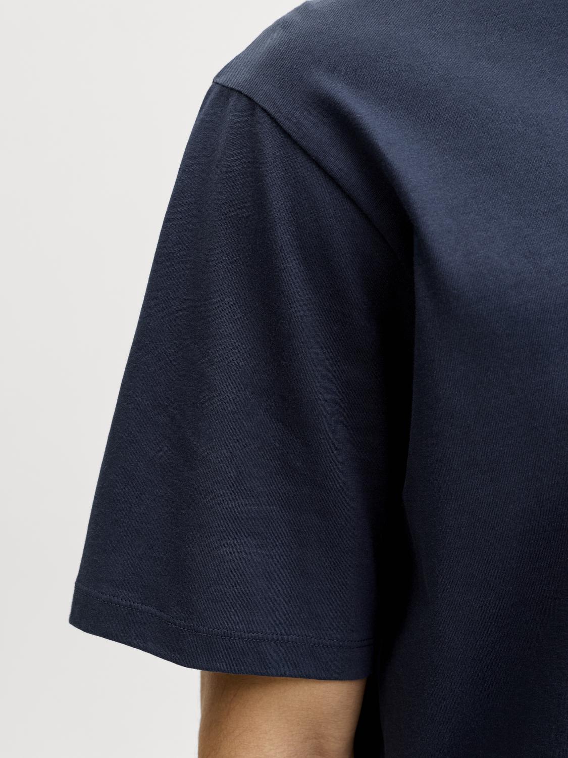 model_shot-detail