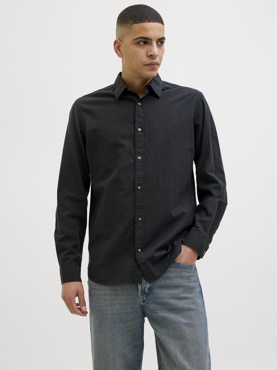 model_shot-front