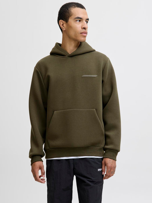 model_shot-front