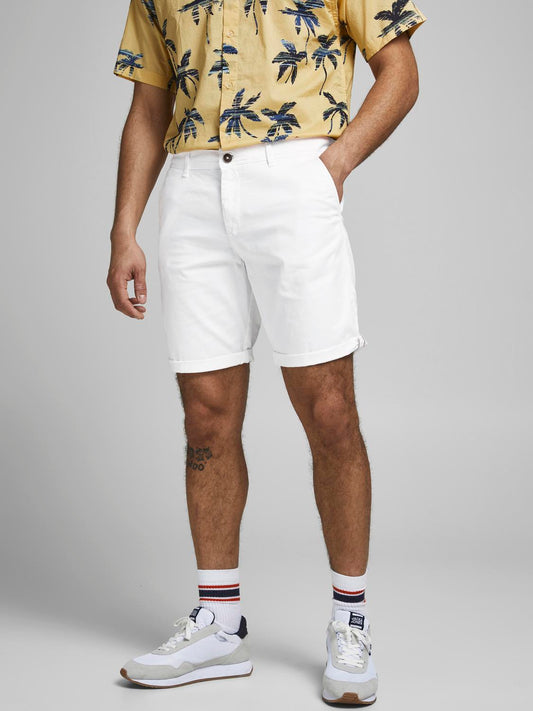 model_shot-front