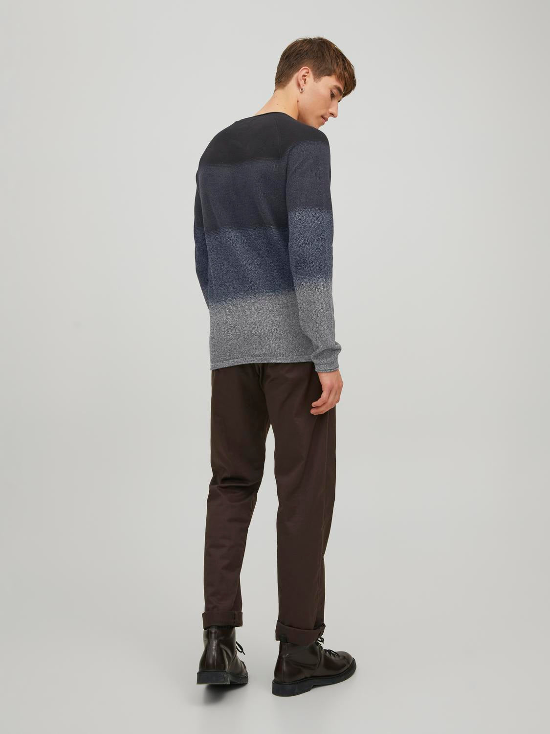 model_shot-back