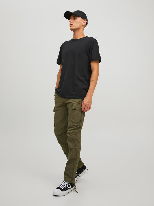 model_shot-front_full