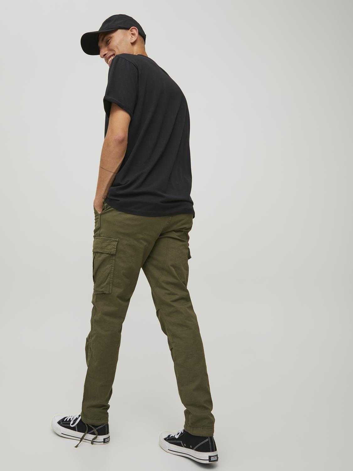 model_shot-creative