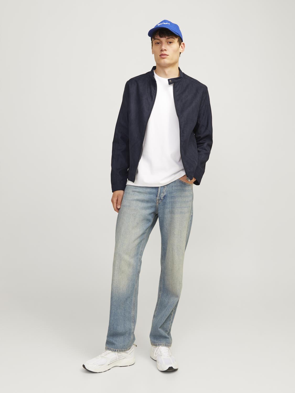model_shot-front_full