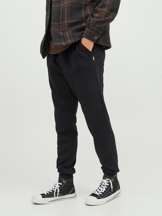 model_shot-front