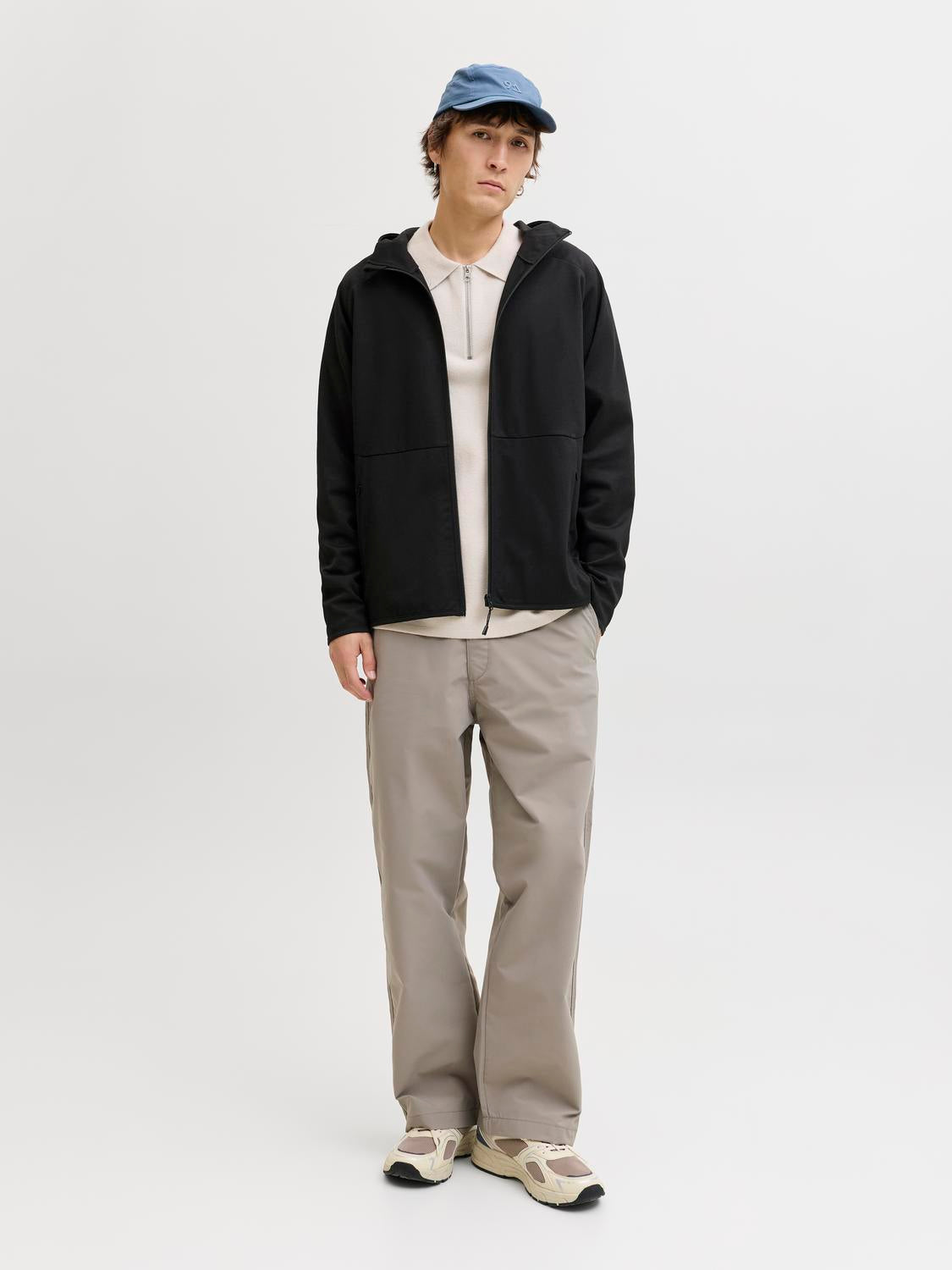 model_shot-front_full
