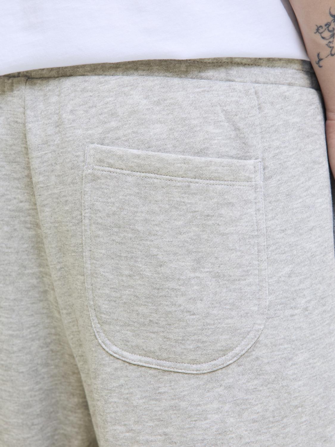 model_shot-detail