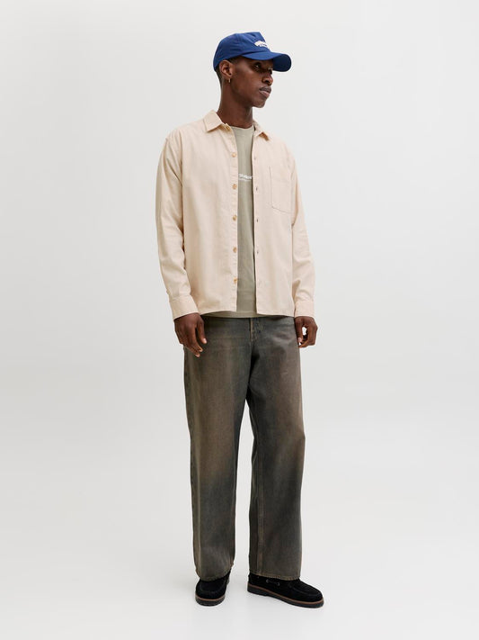 model_shot-front_full