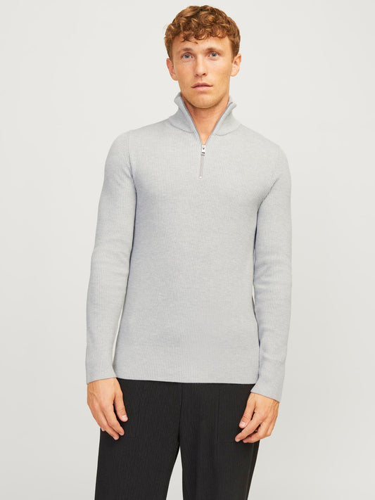 model_shot-front