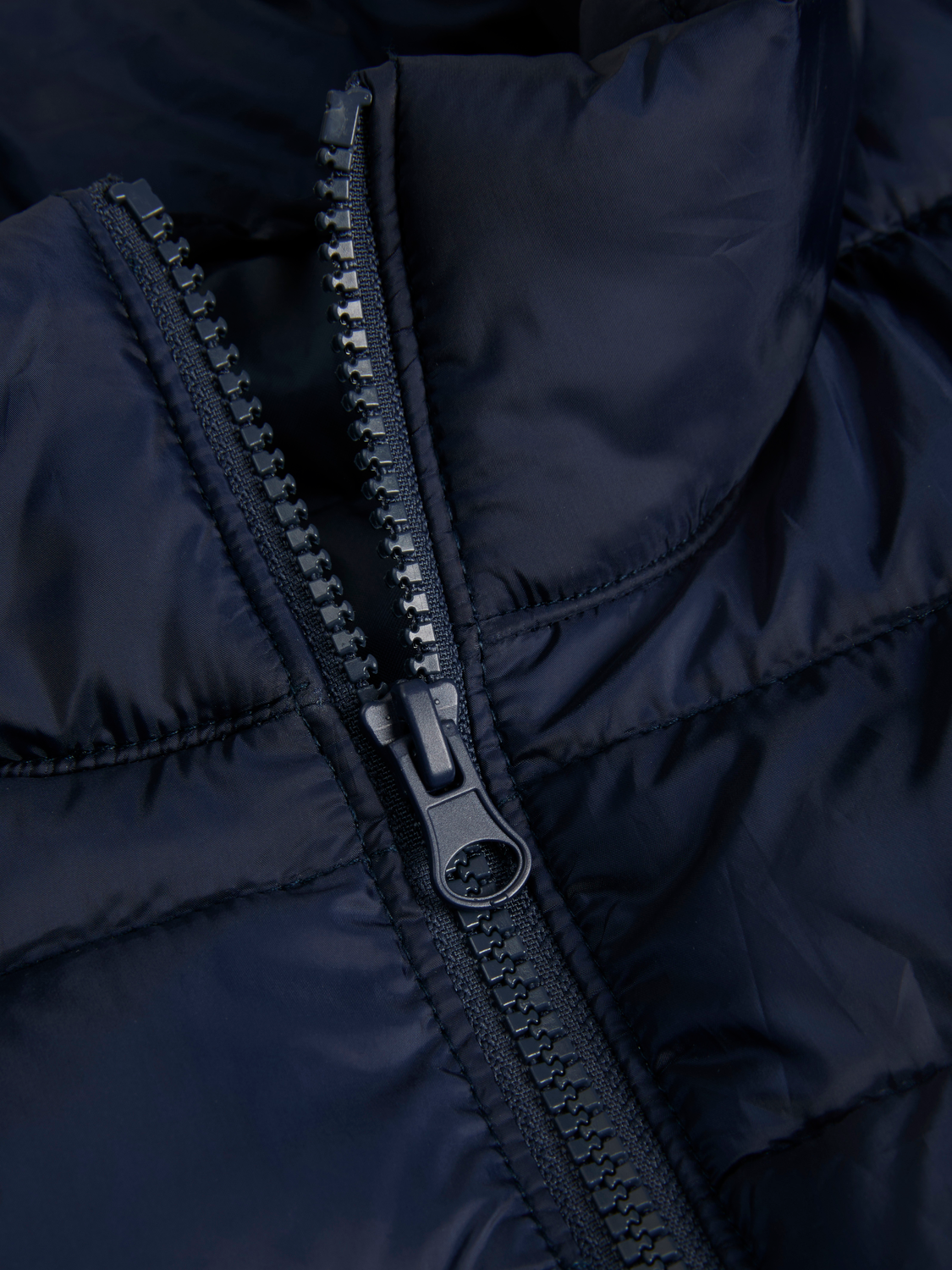 model_shot-detail