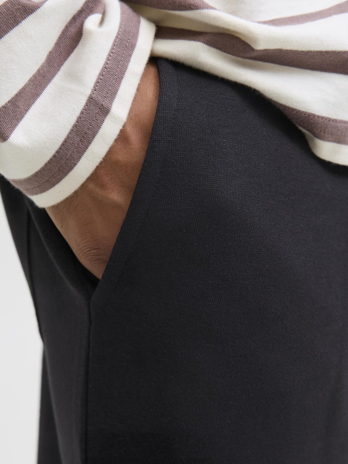 model_shot-detail