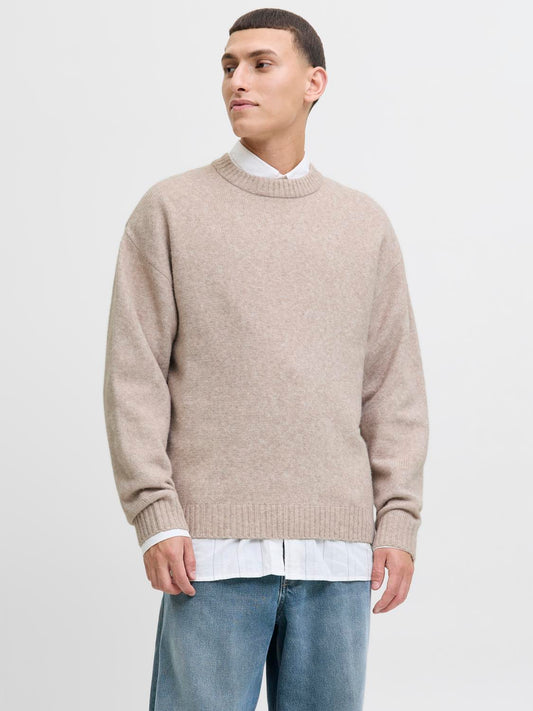 model_shot-front