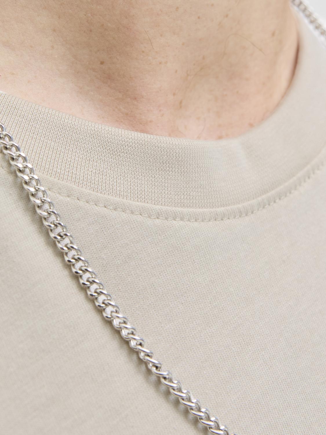 model_shot-detail