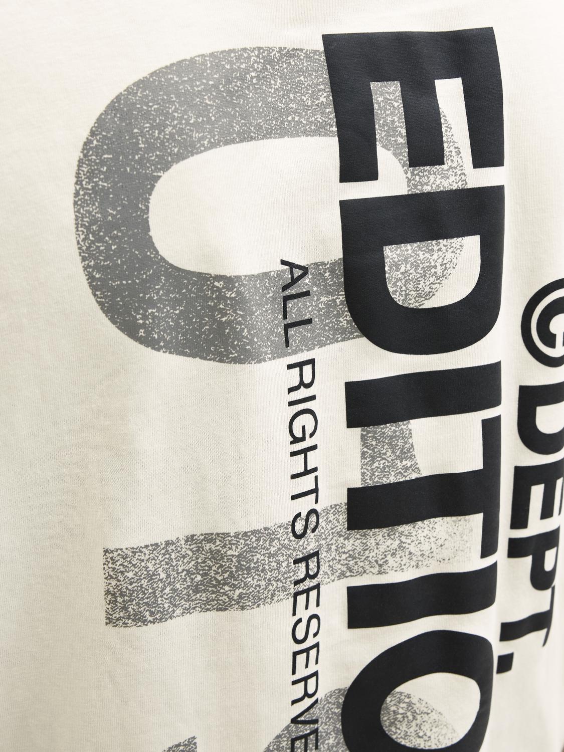 model_shot-detail
