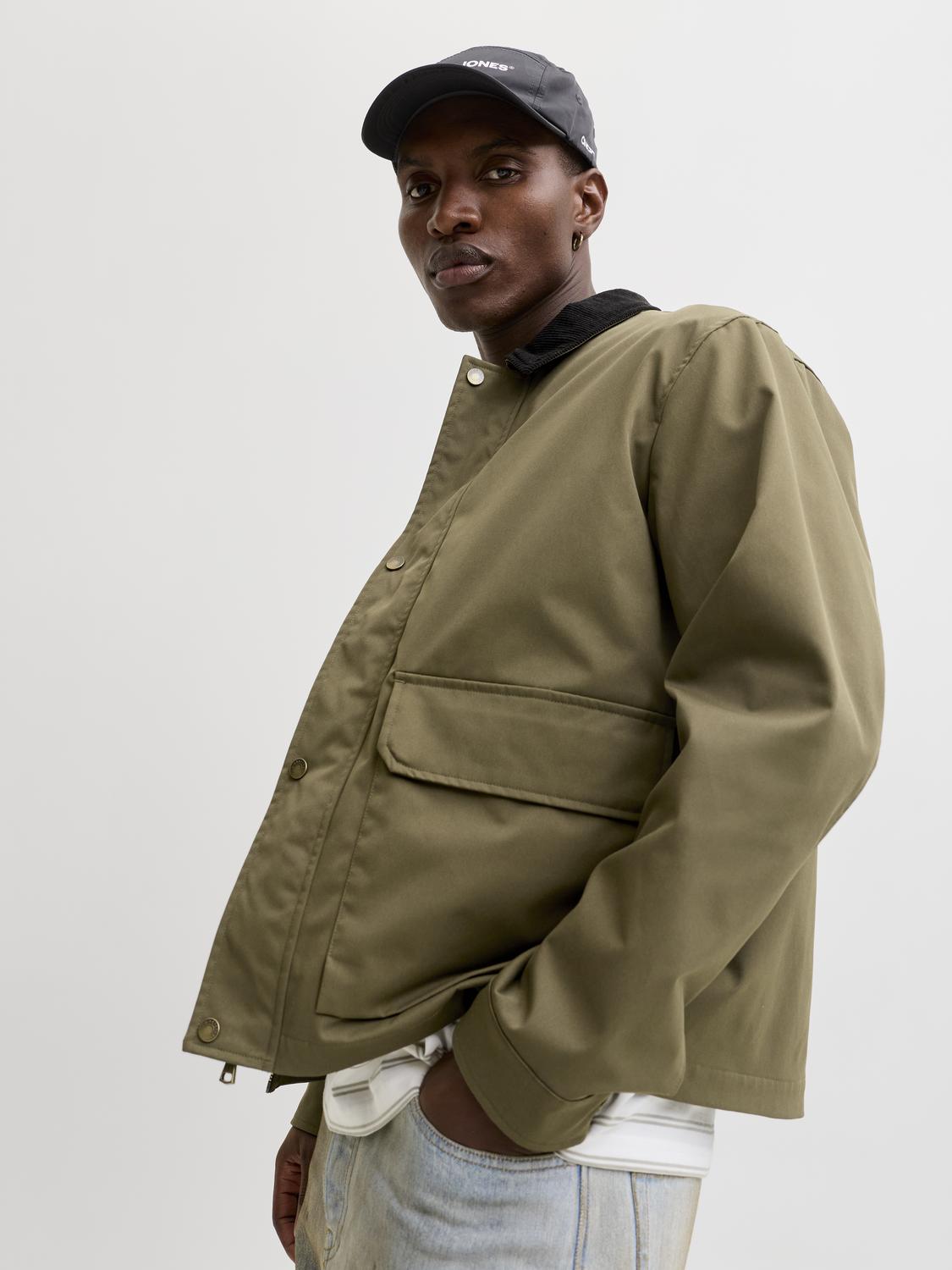 model_shot-creative