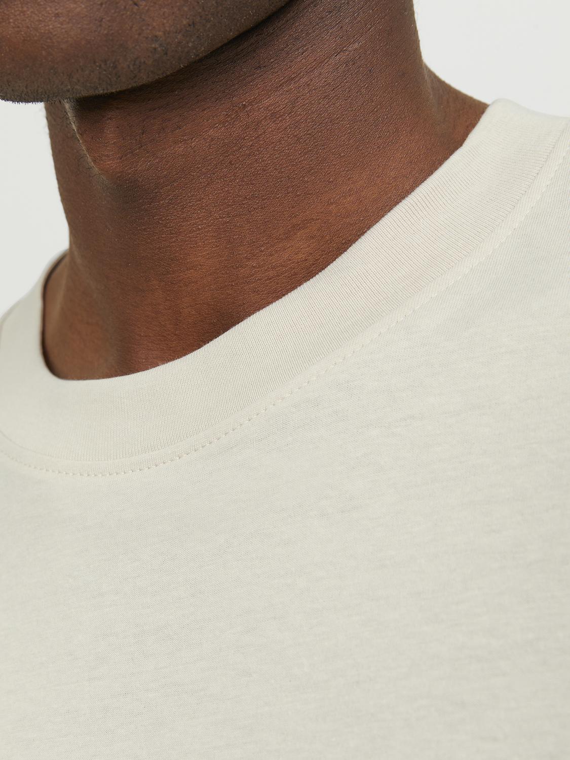 model_shot-detail