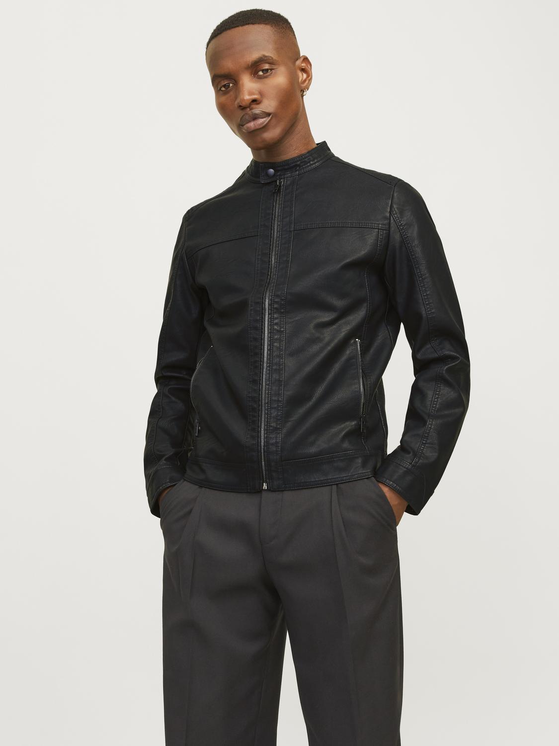 model_shot-front