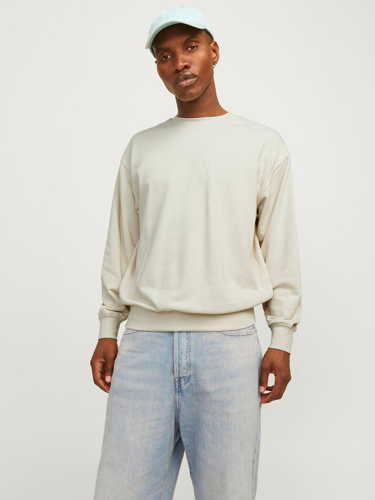 model_shot-front