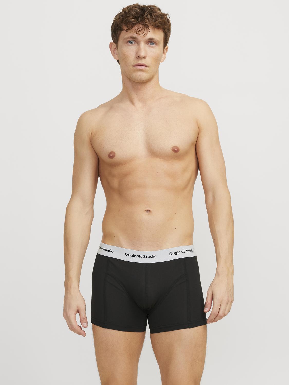 model_shot-detail